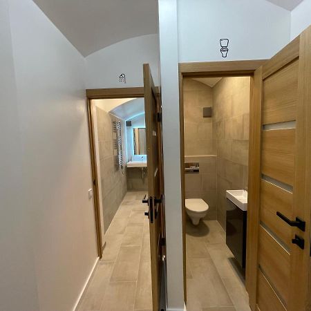Modern Guest House In City Center I Room 3 VNO Exteriör bild