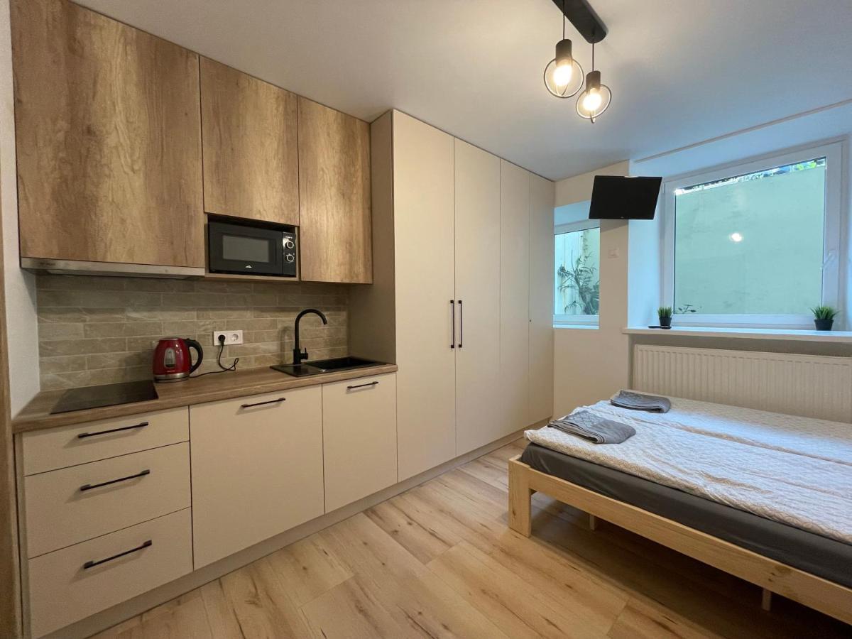 Modern Guest House In City Center I Room 3 VNO Exteriör bild