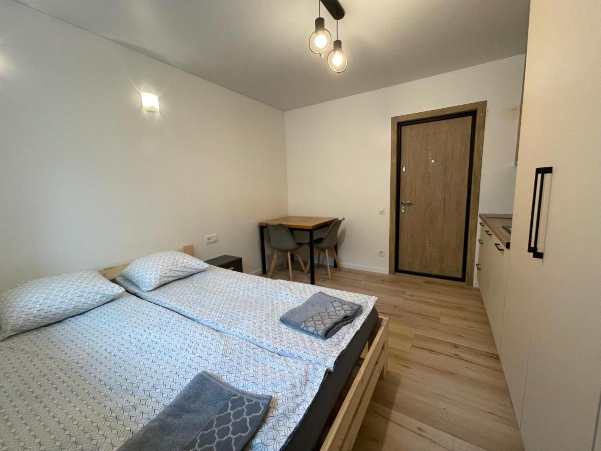 Modern Guest House In City Center I Room 3 VNO Exteriör bild